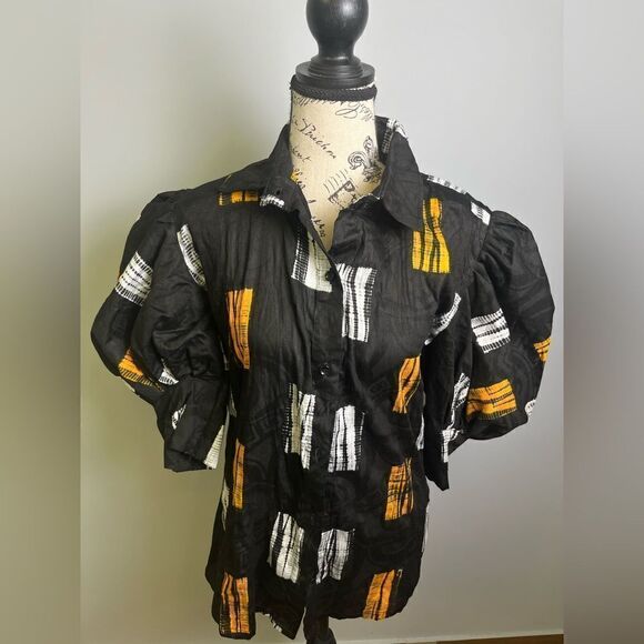 Busayo
Tola Blouse NWT Size S - Picture 1 of 8